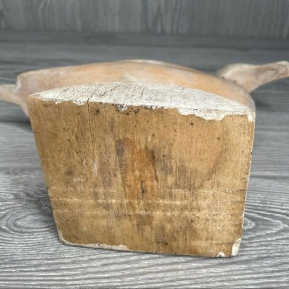 White washed wooden carved duck figurine decoration - Picture 6 of 8